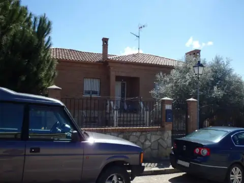 Chalet en calle de Gregorio Marañón, 208